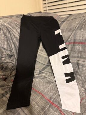 PINK Victoria's Secret Girls' Black and White Logo Colorblock Leggings